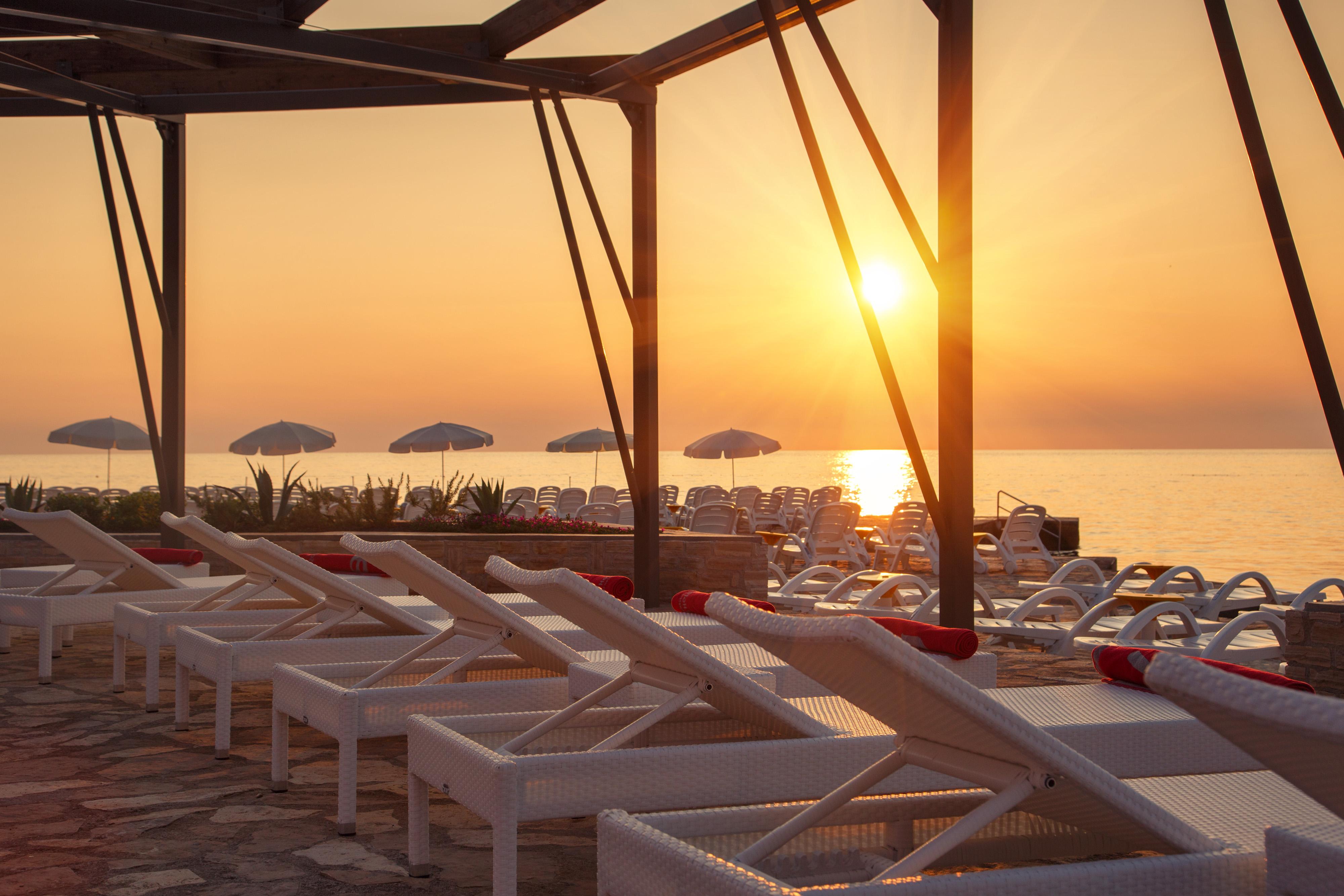 Hotel Plava Laguna 4*