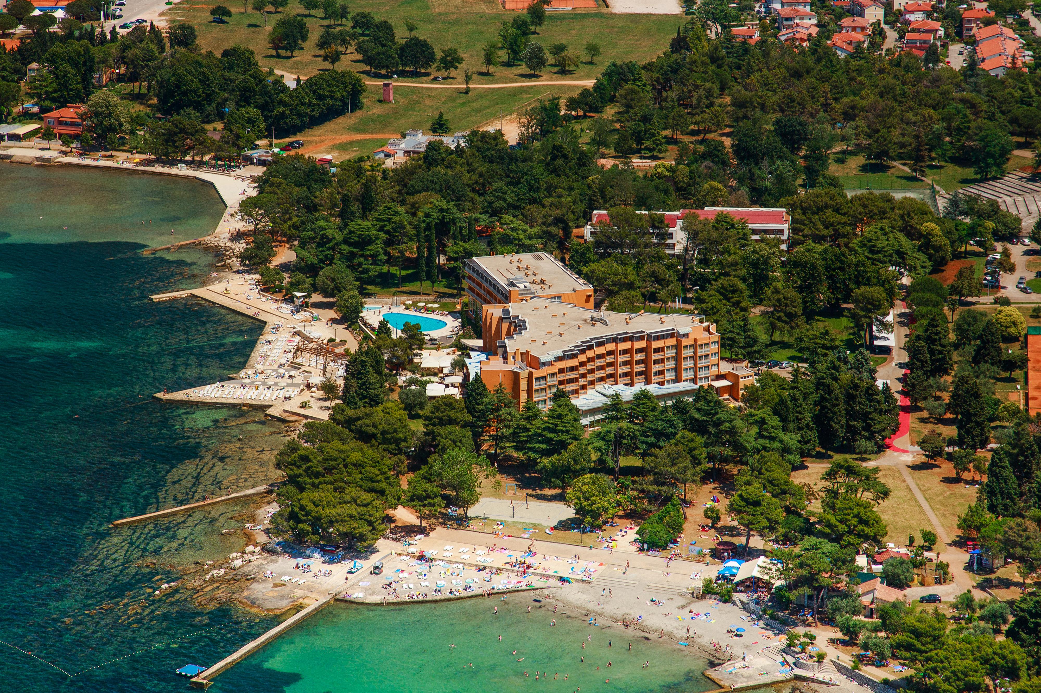 Plava Laguna 4*