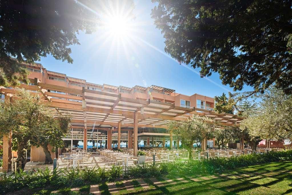 Hotel Plava Laguna 4*